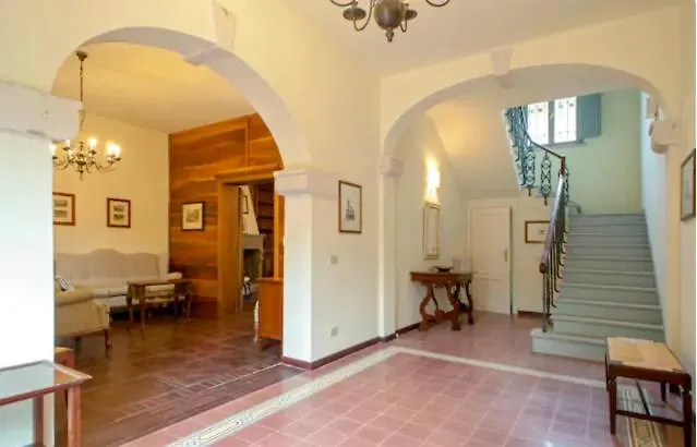 Fattoria Uccelliera Villa Lorenzana 0*,  İtalya